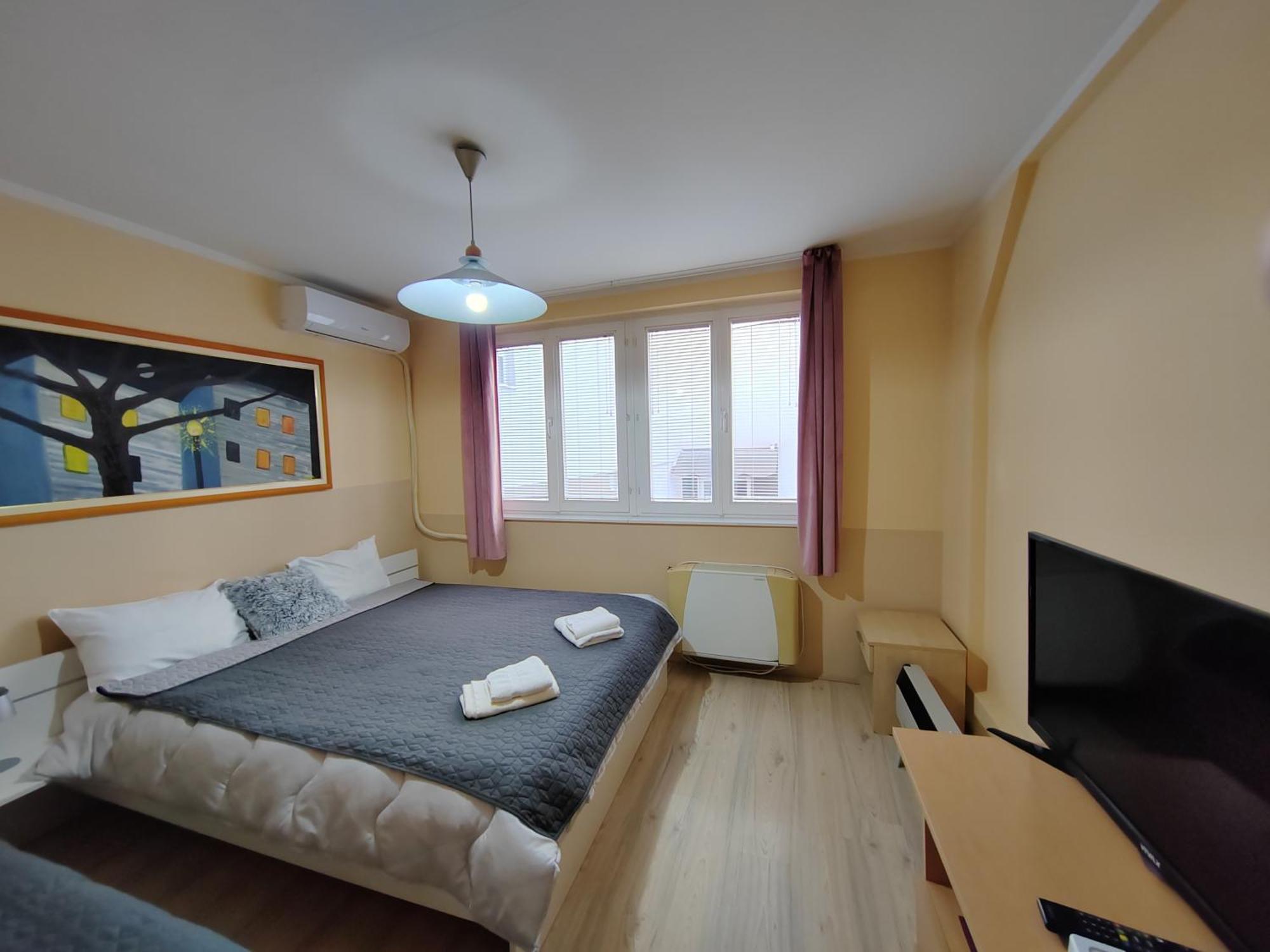 Bed And Breakfast Majesty นิส ห้อง รูปภาพ